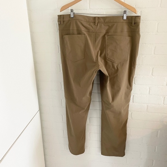 Lululemon athletica Men’s Pants ABC Classic-Fit 5 Pockets Warpstreme Tan Sz 38 - Picture 11 of 16